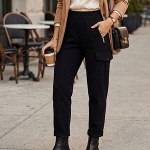 Athleta Black Endless Cargo Pants 8 NWOT - Perfect Travel & Commuter Pant